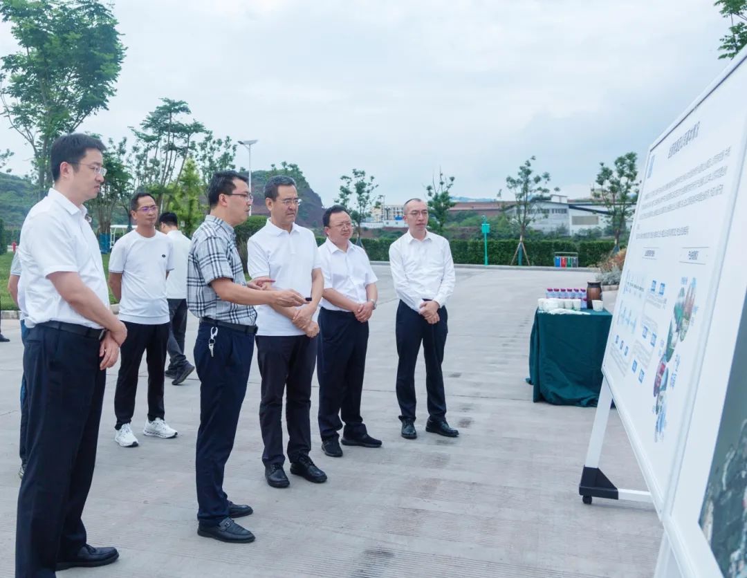 省国资委党委书记、主任冯文生赴宜宾调研国企改革深化提升行动工作并主持召开片区座谈会